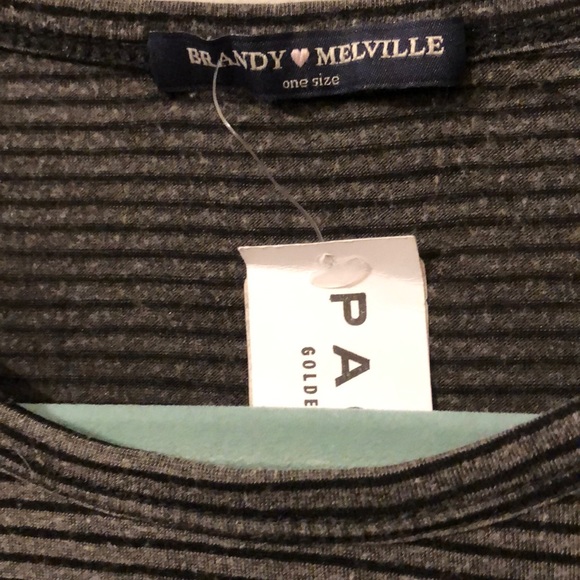 brandy Melville crop top - Picture 2 of 4